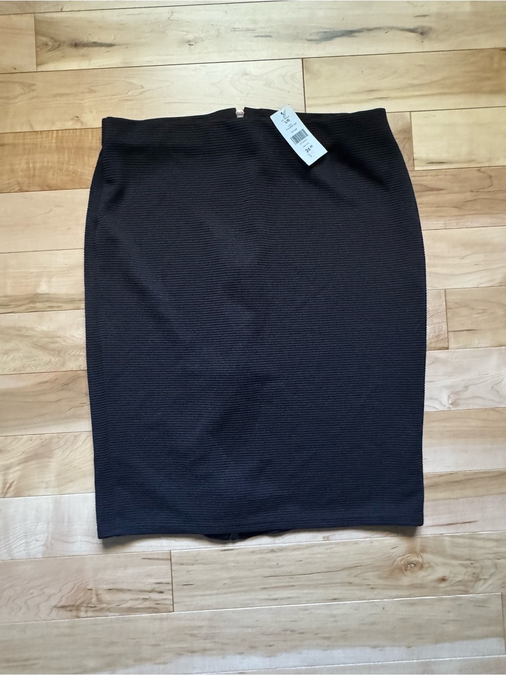 Suzy Shier Ribbed Pencil Skirt in Black Size Large NWT